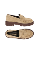 MOCASSIM LOAFER TRATORADO EM CAMURÇA BEGE FENDI