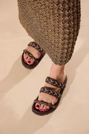 PAPETE TRATORADA MARROM CAFÉ EM RÁFIA TRANÇADA COM CRISTAIS