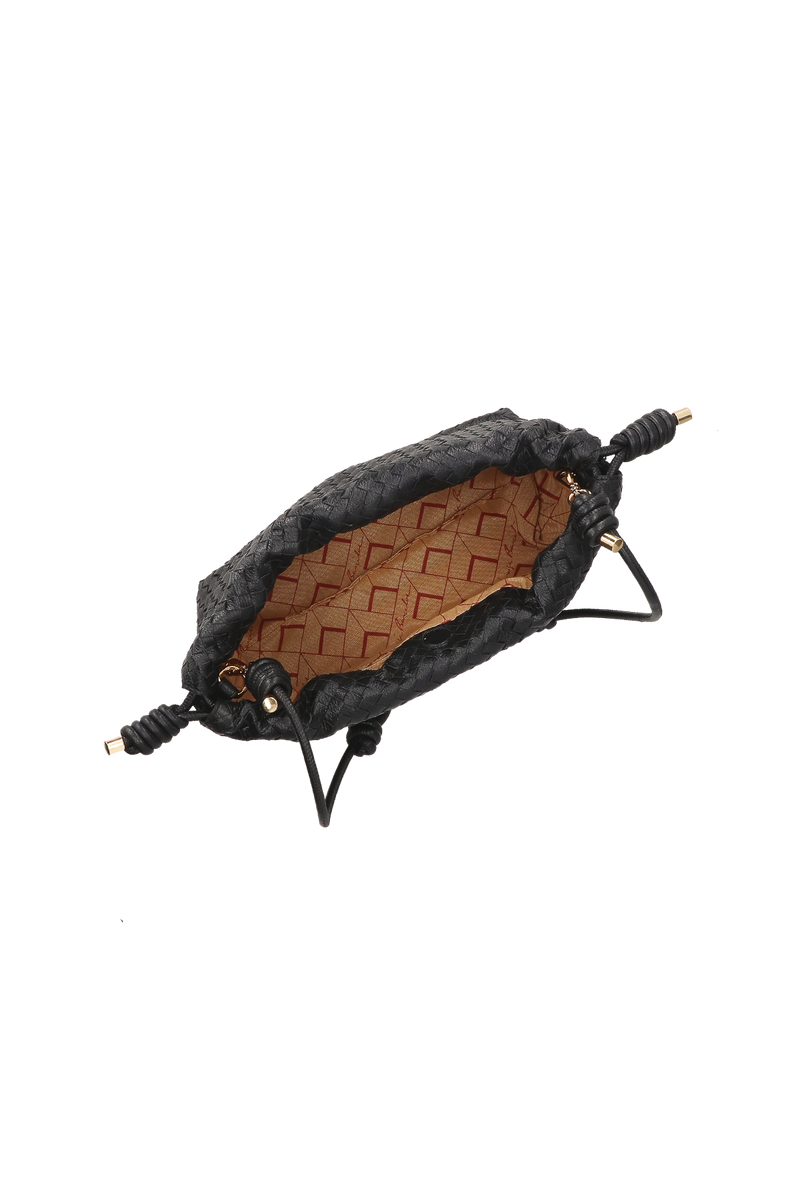 BOLSA MÉDIA EM COURO PRETO COM ALÇA DE NÓS