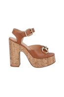 SANDÁLIA PLATAFORMA EM COURO CARAMELO COM BRIDÃO