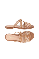 RASTEIRA EM COURO CARAMELO E PALHA COM APLICAÇÕES METÁLICAS