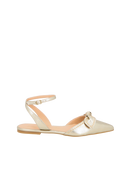 SAPATILHA SLINGBACK EM COURO METALIZADO DOURADO COM LAÇO E APLICAÇÕES