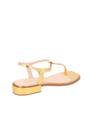 SANDÁLIA RASTEIRA EM COURO COBRA DOURADA COM TIRA DE DEDO