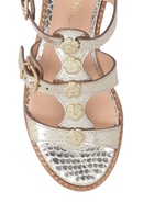 SANDÁLIA RASTEIRA PESCADORA EM COURO METALIZADO DOURADO COM REBITES