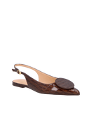 SAPATILHA SLINGBACK FLAT EM CROCO VERNIZ CAFÉ COM APLICAÇÃO CIRCULAR