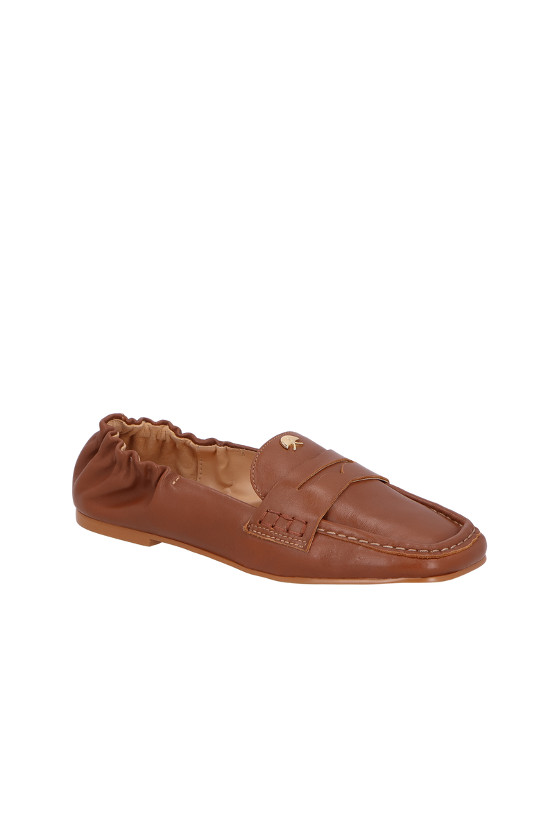 MOCASSIM EM COURO CASTANHO COM DETALHE DE FIVELA