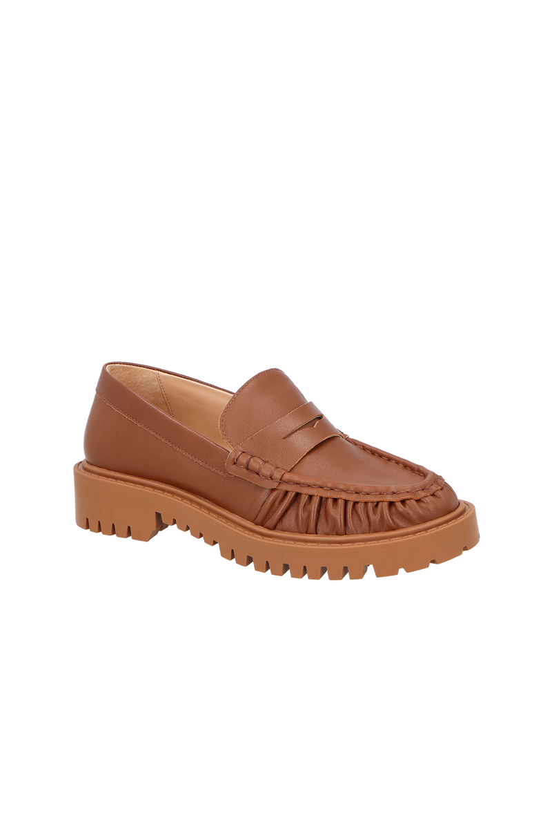 MOCASSIM LOAFER TRATORADO EM COURO CASTANHO