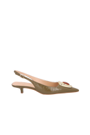 SCARPIN SLINGBACK DE SALTO BAIXO EM VERNIZ VERDE ASPARGO COM APLICAÇÃO METÁLICA