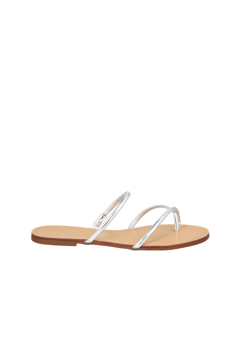 SANDÁLIA RASTEIRA TIRAS CRUZADAS METALIZADA PRATA