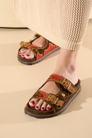 PAPETE EM CAMURÇA CAFÉ COM FIVELAS E APLICAÇÕES