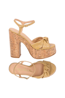 SANDÁLIA PLATAFORMA EM VERNIZ COM TIRA TORCIDA BEGE AREIA