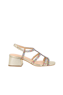 SANDÁLIA EM COURO DOURADO COM APLICAÇÕES MULTICOLORIDAS E SALTO BLOCO MÉDIO