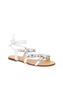 SANDÁLIA RASTEIRA EM COURO OFF WHITE COM PEDRARIAS