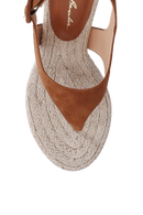 SANDÁLIA ANABELA DE DEDO EM CAMURÇA CARAMELO E JUTA