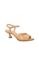 SANDÁLIA PEEP TOE EM COURO VERNIZ BEGE AREIA E SALTO MÉDIO