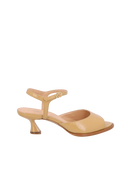 SANDÁLIA PEEP TOE EM COURO VERNIZ BEGE AREIA E SALTO MÉDIO