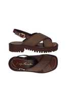 SANDÁLIA TRATORADA EM RÁFIA E COURO MARROM CAFÉ COM FIVELA