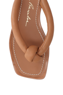 SANDÁLIA RASTEIRA TIRAS PILLOW EM COURO CARAMELO