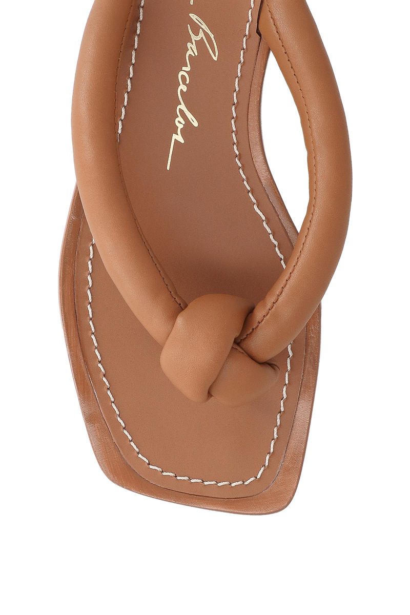 SANDÁLIA RASTEIRA TIRAS PILLOW EM COURO CARAMELO