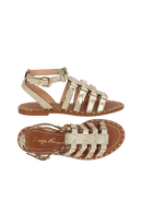 SANDÁLIA RASTEIRA EM COURO DOURADO COM TIRAS E APLICAÇÕES