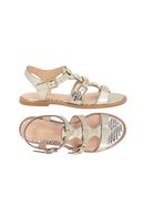 SANDÁLIA RASTEIRA PESCADORA EM COURO METALIZADO DOURADO COM REBITES