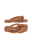 SANDÁLIA RASTEIRA TIRAS PILLOW EM COURO CARAMELO