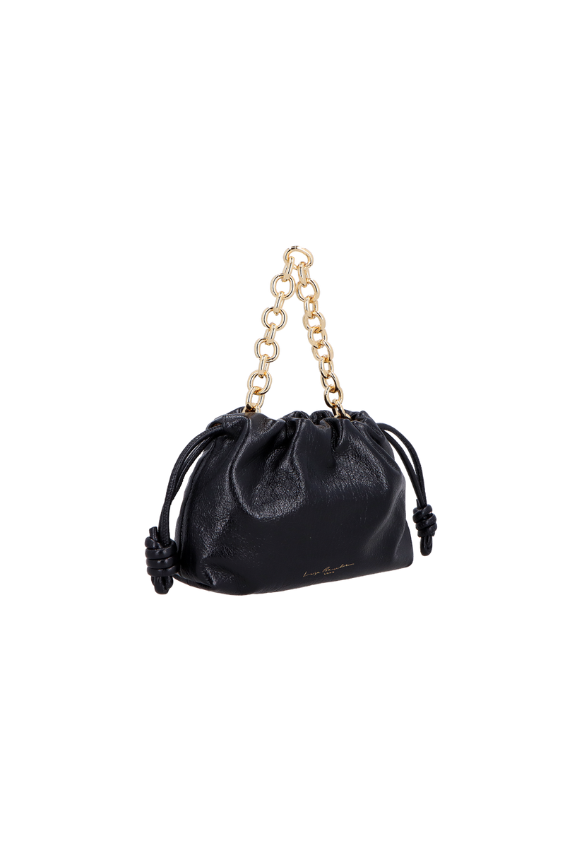 BOLSA COM FECHAMENTO POR NÓS E ALÇA DE CORRENTES EM COURO PRETA MÉDIA