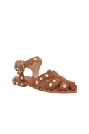 SANDÁLIA PESCADORA EM CAMURÇA CARAMELO COM APLICAÇÕES METÁLICAS