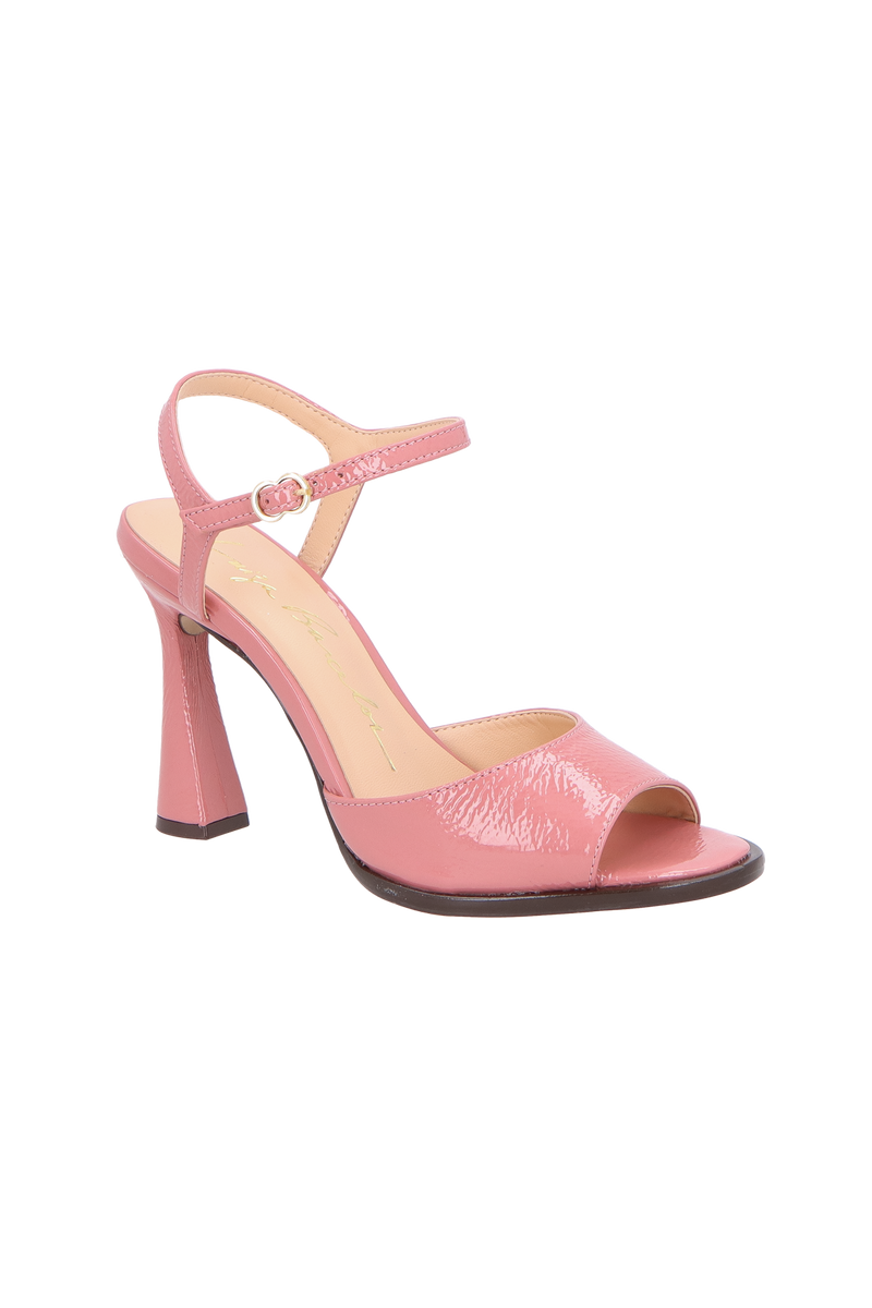 SANDÁLIA PEEP TOE EM COURO VERNIZ ROSA QUARTZO E SALTO ALTO