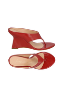 MULE DE DEDO EM VERNIZ VERMELHO COM SALTO ANABELA ESCULTURAL