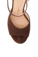 SANDÁLIA MEIA PATA EM CAMURÇA CAFÉ COM SALTO DE CORTIÇA