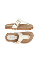 SANDÁLIA PAPETE DE DEDO EM VERNIZ OFF WHITE COM FIVELA