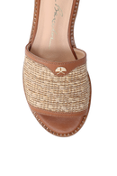 RASTEIRA EM COURO CARAMELO E PALHA COM APLICAÇÃO