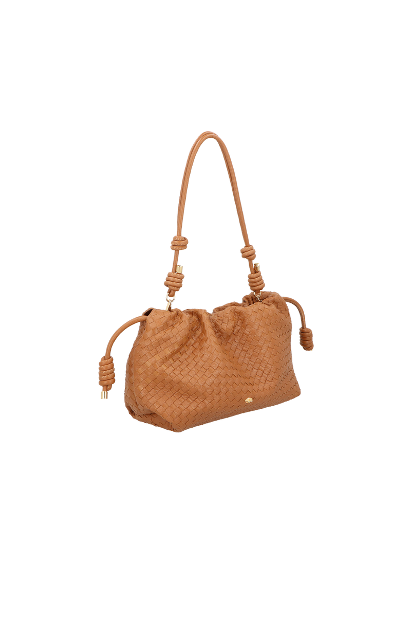 BOLSA MÉDIA EM COURO CARAMELO COM ALÇA DE NÓS